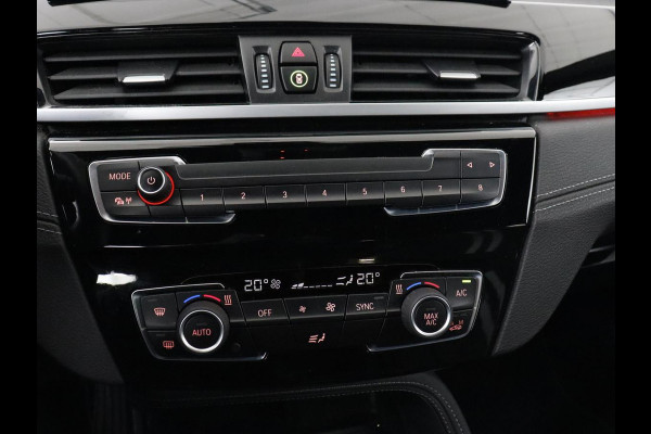 BMW X1 sDrive18i Executive Edition | Sport Line | Head-Up | Camera | Sportstoelen | Half leder | Full LED | Navigatie | Park Assist | Safety Pack | Climate control | Cruise control | DAB