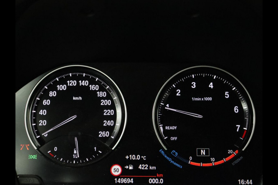 BMW X1 sDrive18i Executive Edition | Sport Line | Head-Up | Camera | Sportstoelen | Half leder | Full LED | Navigatie | Park Assist | Safety Pack | Climate control | Cruise control | DAB