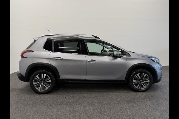 Peugeot 2008 1.2 PureTech Allure Navigatie Parkeersensoren achter Cruise Control Climate Control Half leder Lichtmetalen velgen Getinte ramen
