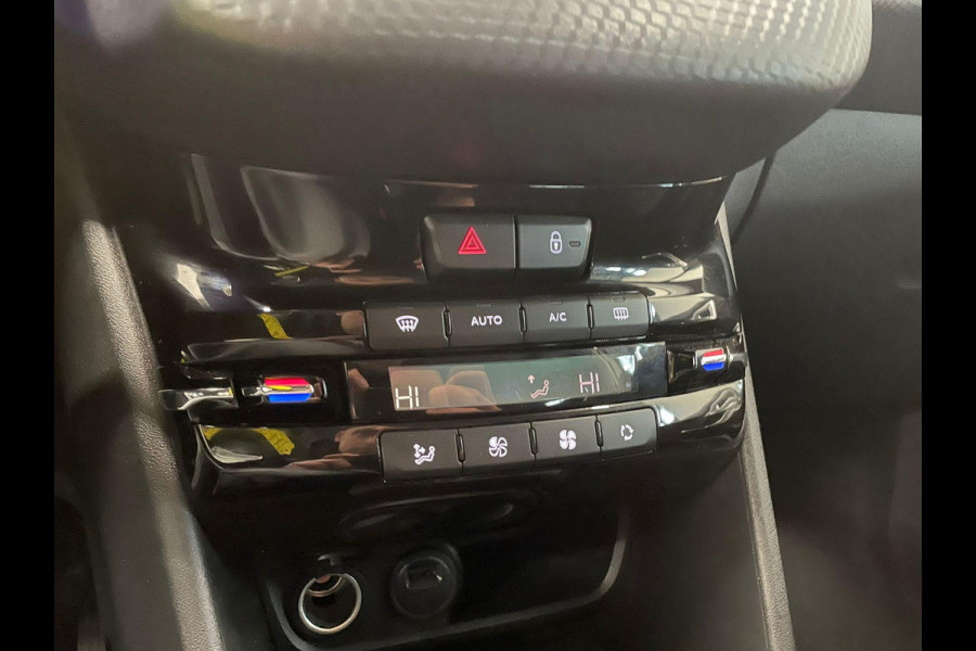 Peugeot 2008 1.2 PureTech Allure Navigatie Parkeersensoren achter Cruise Control Climate Control Half leder Lichtmetalen velgen Getinte ramen