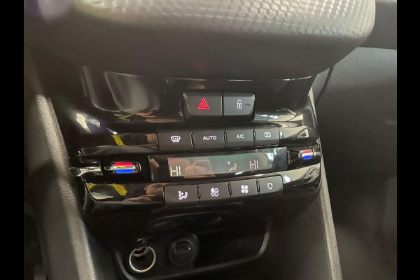 Peugeot 2008 1.2 PureTech Allure Navigatie Parkeersensoren achter Cruise Control Climate Control Half leder Lichtmetalen velgen Getinte ramen