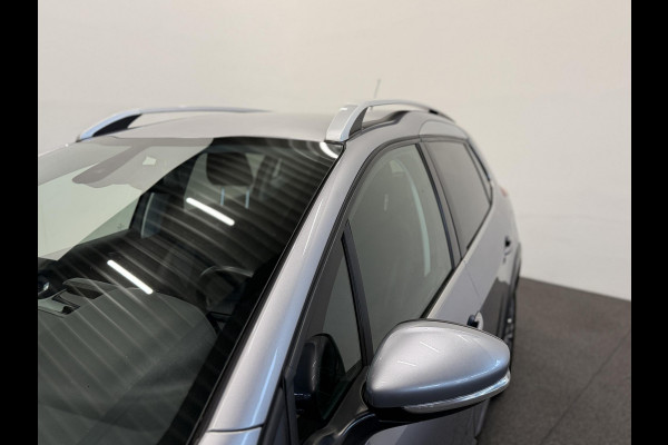 Peugeot 2008 1.2 PureTech Allure Navigatie Parkeersensoren achter Cruise Control Climate Control Half leder Lichtmetalen velgen Getinte ramen