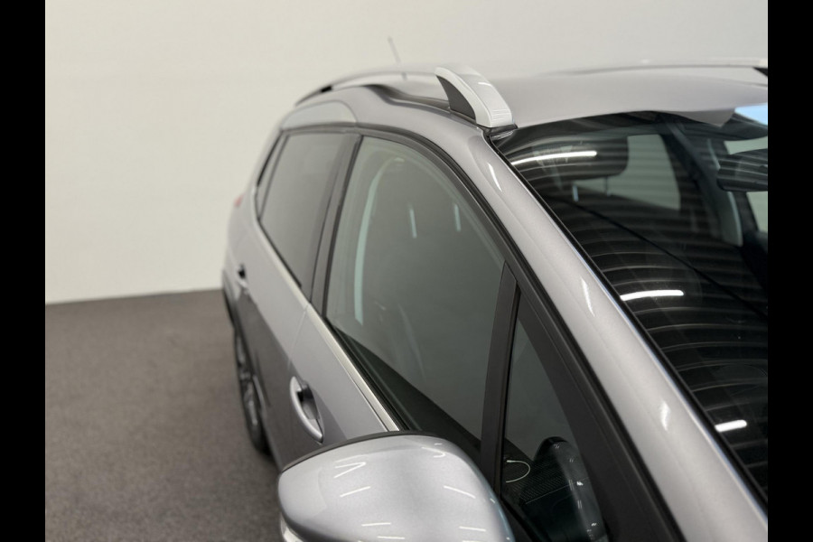 Peugeot 2008 1.2 PureTech Allure Navigatie Parkeersensoren achter Cruise Control Climate Control Half leder Lichtmetalen velgen Getinte ramen