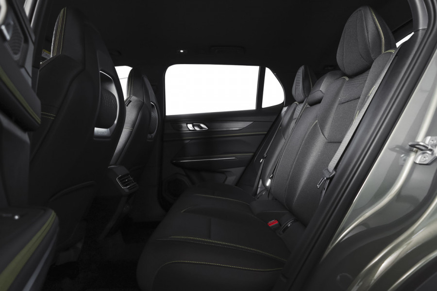 Lynk & Co 01 1.5 Core - Automaat Orig. NL | Dig. Cockpit | Adapt. Cruise | Stoelverw. | PDC | Camera | NAV + App. Connect | ECC | DAB | LM 19" |