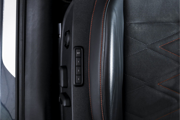 Seat Leon 1.4 TSI eHybrid 204 PK PHEV FR Business Intense - Automaat | S/K-Dak | Dig. Cockpit | Adapt. Cruise | Stoel-+Stuurverw. | PDC | Camera | NAV + App. Connect | ECC | LM 18" |