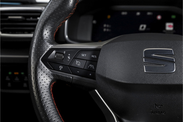 Seat Leon 1.4 TSI eHybrid 204 PK PHEV FR Business Intense - Automaat | S/K-Dak | Dig. Cockpit | Adapt. Cruise | Stoel-+Stuurverw. | PDC | Camera | NAV + App. Connect | ECC | LM 18" |