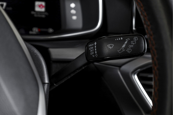 Seat Leon 1.4 TSI eHybrid 204 PK PHEV FR Business Intense - Automaat | S/K-Dak | Dig. Cockpit | Adapt. Cruise | Stoel-+Stuurverw. | PDC | Camera | NAV + App. Connect | ECC | LM 18" |