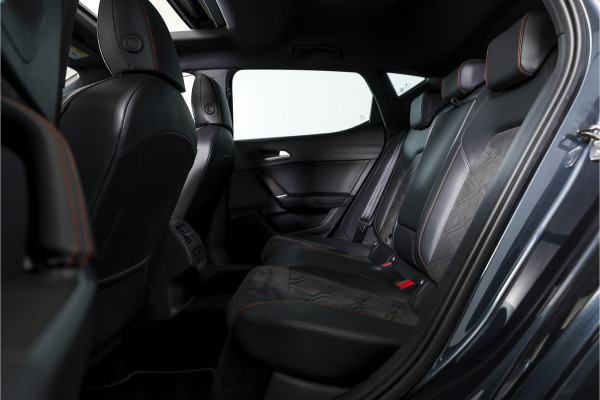 Seat Leon 1.4 TSI eHybrid 204 PK PHEV FR Business Intense - Automaat | S/K-Dak | Dig. Cockpit | Adapt. Cruise | Stoel-+Stuurverw. | PDC | Camera | NAV + App. Connect | ECC | LM 18" |