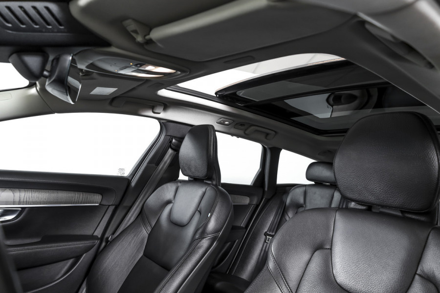 Volvo V90 2.0 B4 Inscription - Automaat Orig. NL | S/K- Panodak | Dig. Cockpit | Adapt. Cruise | Stoel-+Struurverw. | PDC | 360 Camera | NAV + App. Connect | ECC | Elek. KLep | Elek. Trekhaak | LM 20" |