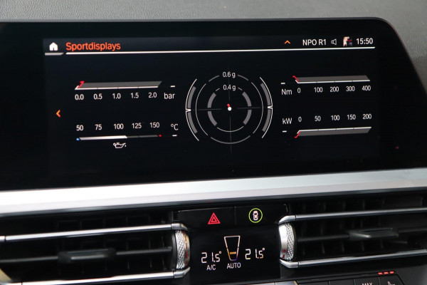 BMW 3-serie 330i M Sport / PANO / KEYLESS / ACC / CAMERA / DODEHOEK / CARPLAY