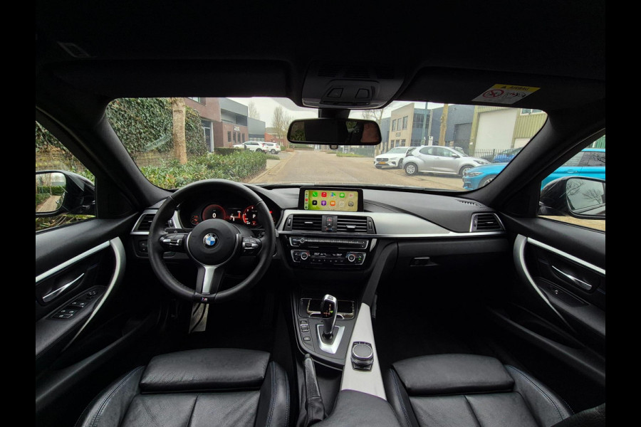 BMW 3 Serie Touring F31 M Sport Apple CarPlay 6WB virtual dash Breedset NAP NL 318i M Sport Edition