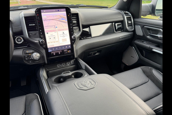 Dodge Ram Laramie full spec. luchtvering, pano, pass.scherm MY25 3.0L TT Hurrican 420pk