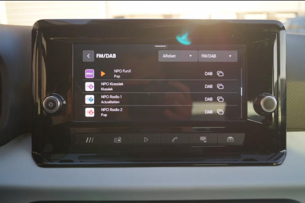 Seat Arona 1.0 TSI Style -NAVI-ECC-DIGI-CAM-PDC-