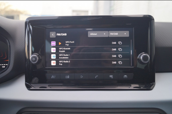 Seat Arona 1.0 TSI Style -NAVI-ECC-DIGI-CAM-PDC-