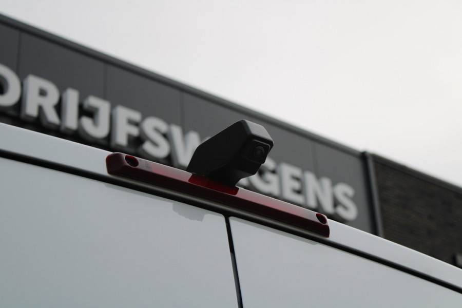 Renault Master T35 2.0 dCi 130 L2H2 Advance 130pk - Camera - 270gr Deuren - Voorruit verwarming - Trekhaak - Carplay - Cruise - LED - Rijklaar