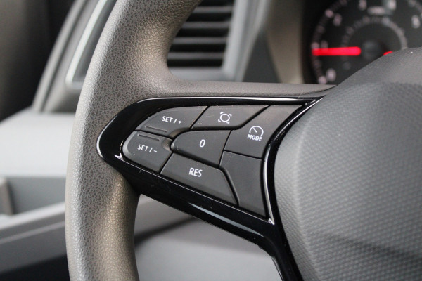 Renault Master T35 2.0 dCi 130 L2H2 Advance 130pk - Camera - 270gr Deuren - Voorruit verwarming - Trekhaak - Carplay - Cruise - LED - Rijklaar