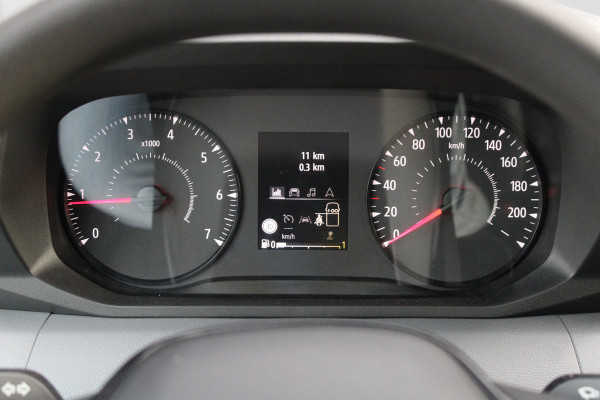 Renault Master T35 2.0 dCi 130 L2H2 Advance 130pk - Camera - 270gr Deuren - Voorruit verwarming - Trekhaak - Carplay - Cruise - LED - Rijklaar