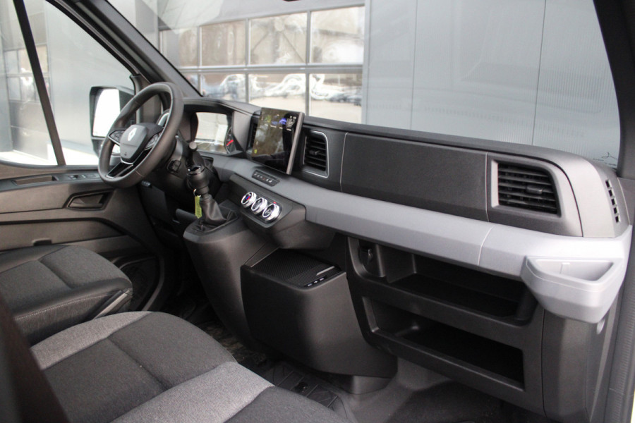 Renault Master T35 2.0 dCi 130 L2H2 Advance 130pk - Camera - 270gr Deuren - Voorruit verwarming - Trekhaak - Carplay - Cruise - LED - Rijklaar