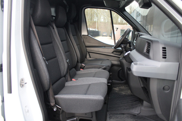 Renault Master T35 2.0 dCi 130 L2H2 Advance 130pk - Camera - 270gr Deuren - Voorruit verwarming - Trekhaak - Carplay - Cruise - LED - Rijklaar