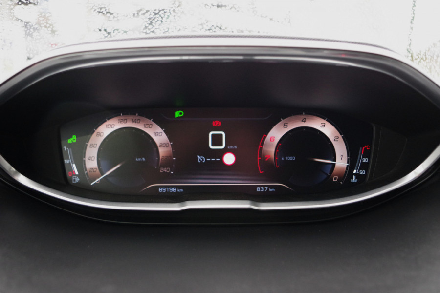 Peugeot 3008 1.2 PureTech 130 PK GT Line, Cruise Control, Navigatie, Carplay