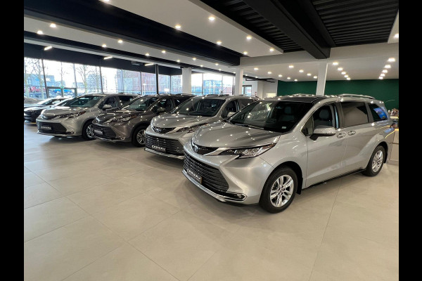 Toyota highlander Sienna 2.5 Hybrid Luxe XLE