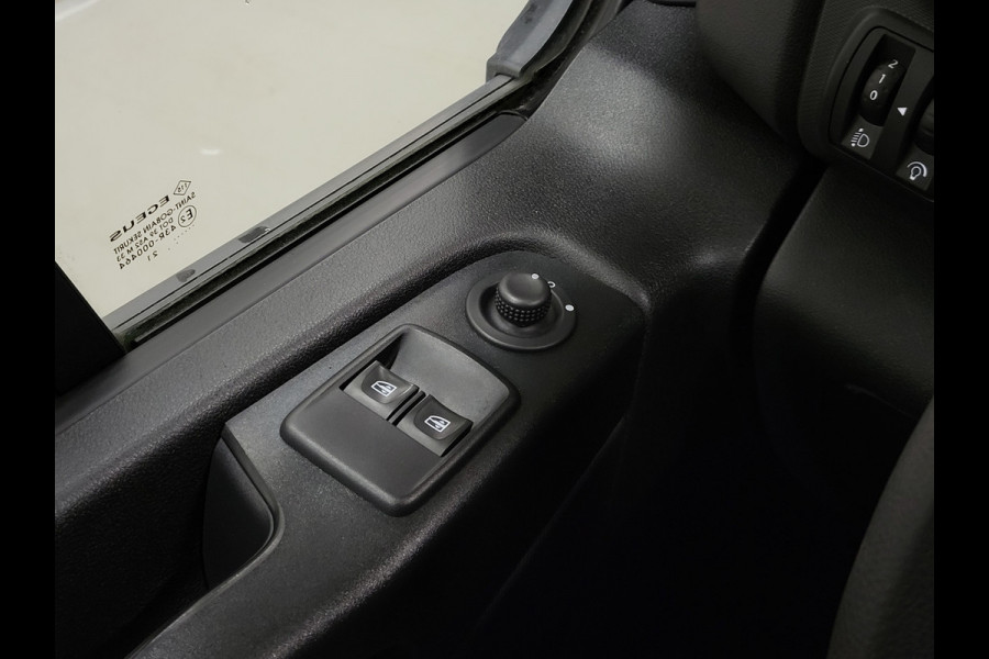 Renault Trafic 2.0dCi L2/H1 Dubbele Cabine Trekhaak Euro 6!