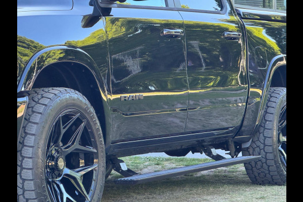 Dodge Ram 1500 2025 Laramie full spec. luchtvering, Pano, pass.scherm