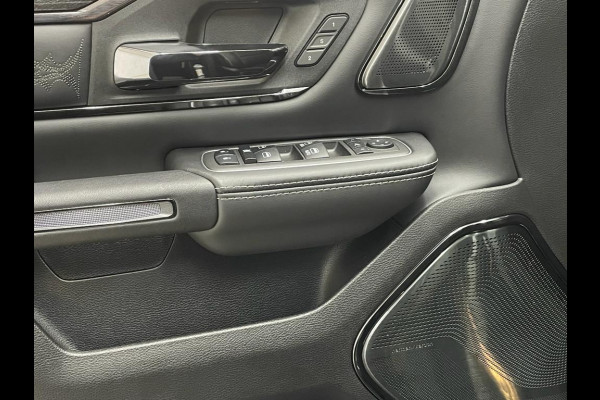 Dodge Ram 1500 5.7 V8 Limited RED Widebody Carway Edition