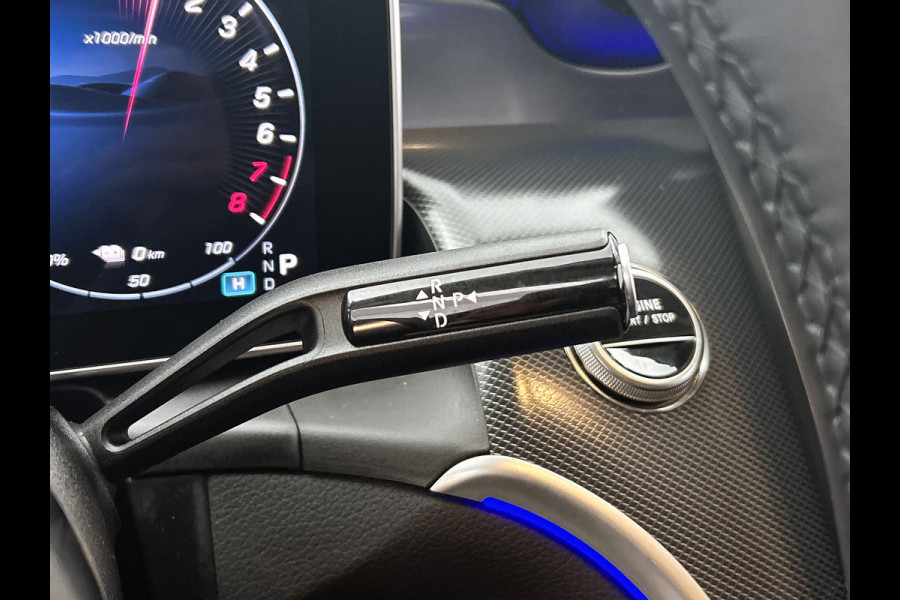 Mercedes-Benz GLC 300 e 4MATIC Plug-In Hybride Trekhaak | Ledkoplampen | Memory Voorstoelen |  Achteruitrijcamera | Sfeerverlichting | Dodehoekassistent. Inclusief 24 maanden Mercedes-Benz Certified garantie voor Europa.