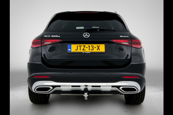 Mercedes-Benz GLC 300 e 4MATIC Plug-In Hybride Trekhaak | Ledkoplampen | Memory Voorstoelen |  Achteruitrijcamera | Sfeerverlichting | Dodehoekassistent. Inclusief 24 maanden Mercedes-Benz Certified garantie voor Europa.