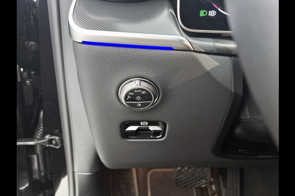 Mercedes-Benz GLC 300 e 4MATIC Plug-In Hybride Trekhaak | Ledkoplampen | Memory Voorstoelen |  Achteruitrijcamera | Sfeerverlichting | Dodehoekassistent. Inclusief 24 maanden Mercedes-Benz Certified garantie voor Europa.