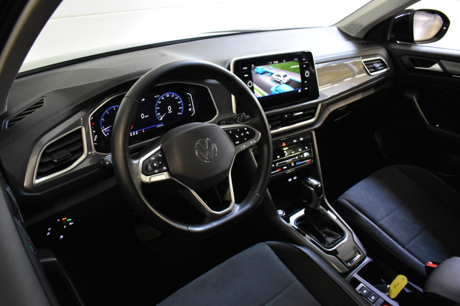 Volkswagen T-Roc 1.5 TSI 150PK DSG STYLE VIRTUAL/CARPLAY/CAMERA