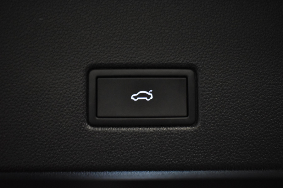 Volkswagen T-Roc 1.5 TSI 150PK DSG STYLE VIRTUAL/CARPLAY/CAMERA