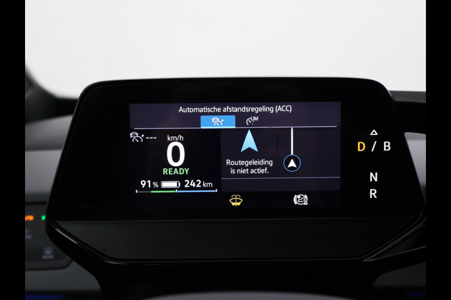 Volkswagen ID.3 PRO 58 KWH + SFEERVERLICHTING | ADAPTIVE CRUISE | STUUR / STOELVERWARMING