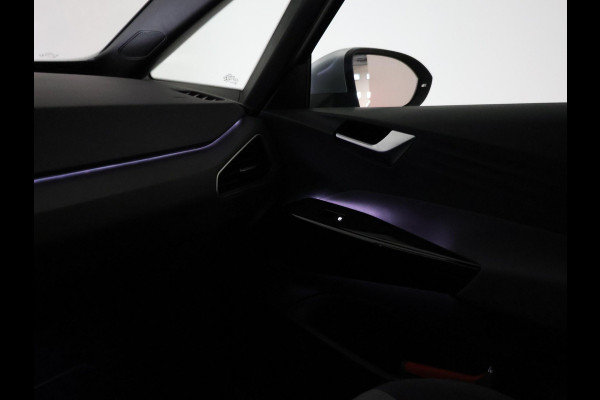 Volkswagen ID.3 PRO 58 KWH + SFEERVERLICHTING | ADAPTIVE CRUISE | STUUR / STOELVERWARMING