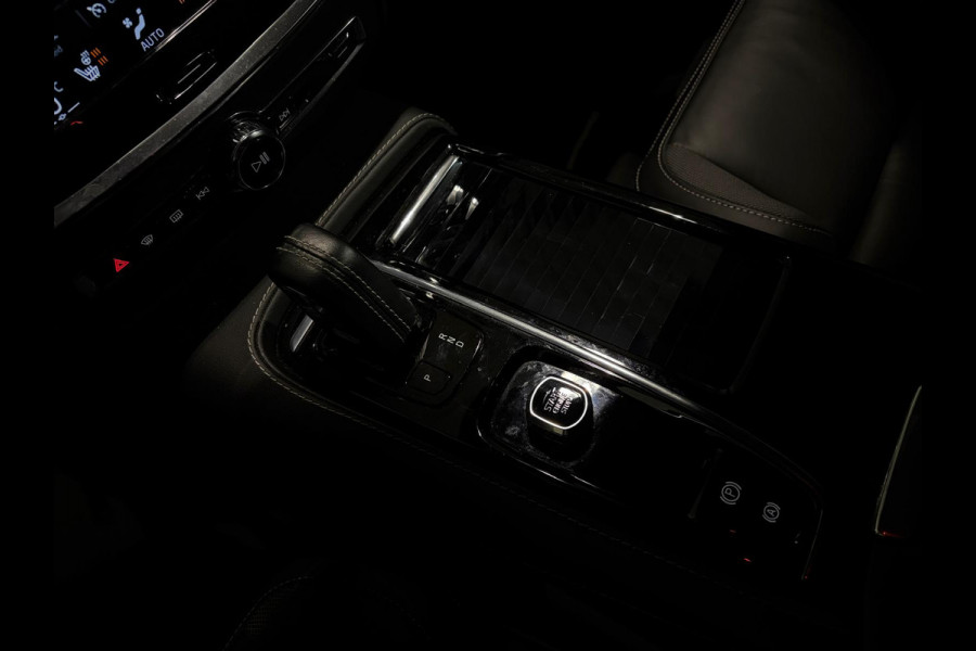 Volvo V60 T8 R-Design ACC Leder Stoelverwarming 390pk