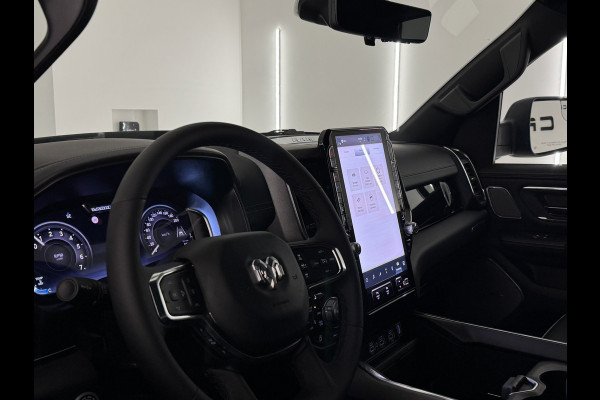 Dodge Ram MY25 Laramie High Spec SST 3.0L TT 420pk pass.scherm