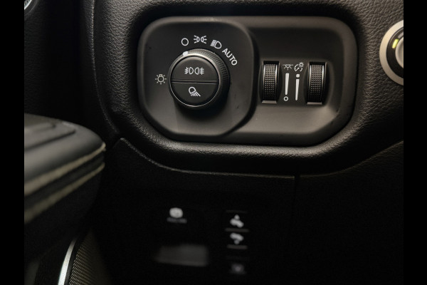 Dodge Ram MY25 Laramie High Spec SST 3.0L TT 420pk pass.scherm