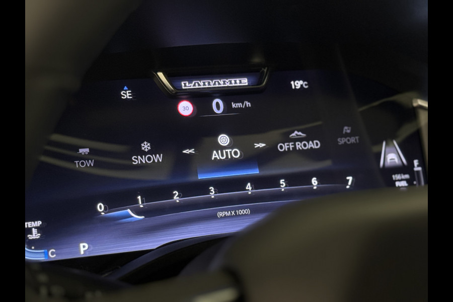 Dodge Ram MY25 Laramie High Spec SST 3.0L TT 420pk pass.scherm