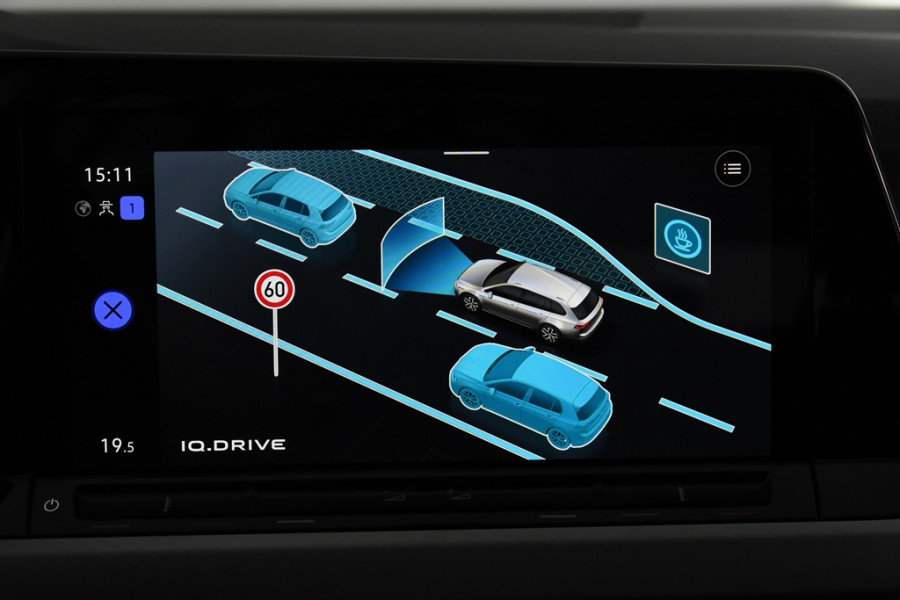 Volkswagen Golf VIII Variant Life *1ste eigenaar*Navigatie*Park Assist*Carplay*