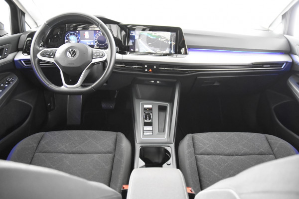 Volkswagen Golf VIII Variant Life *1ste eigenaar*Navigatie*Park Assist*Carplay*