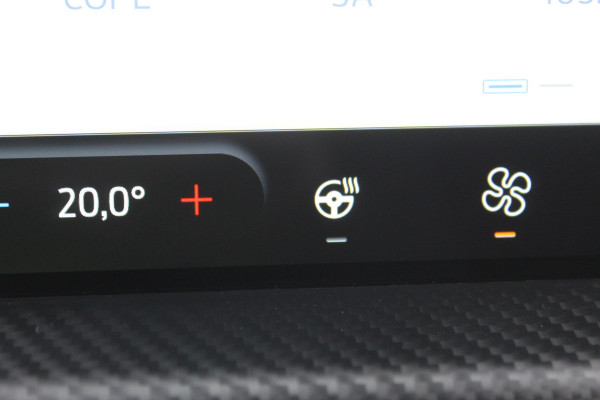 Ford Kuga 2.5-243pk PHEV ST-Line X. Van €. 54.937,- voor €. 43.735,- Trekgewicht van 2.100kg ! Elektr. panodak., elektr. trekhaak, stoel-, stuur- en voorraamverw., 360gr. Camera, HUD, AppleCarplay/Androidauto, Elektr. verstelb. comfortstoelen, LED verl.