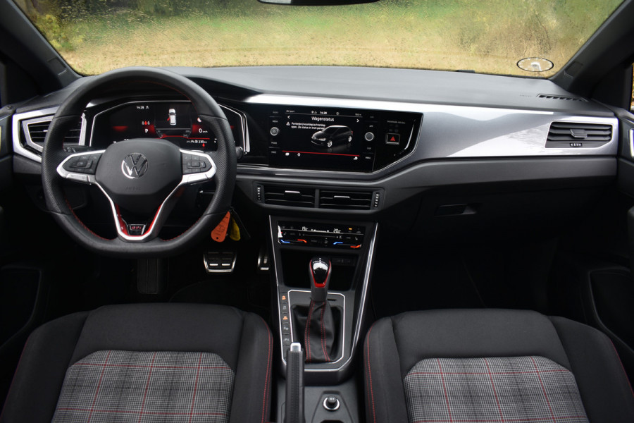 Volkswagen Polo GTI 2.0 TSI 210PK DSG GTI-SPORT VIRTUAL/LED/CARPLAY FABRIEKS GARANTIE