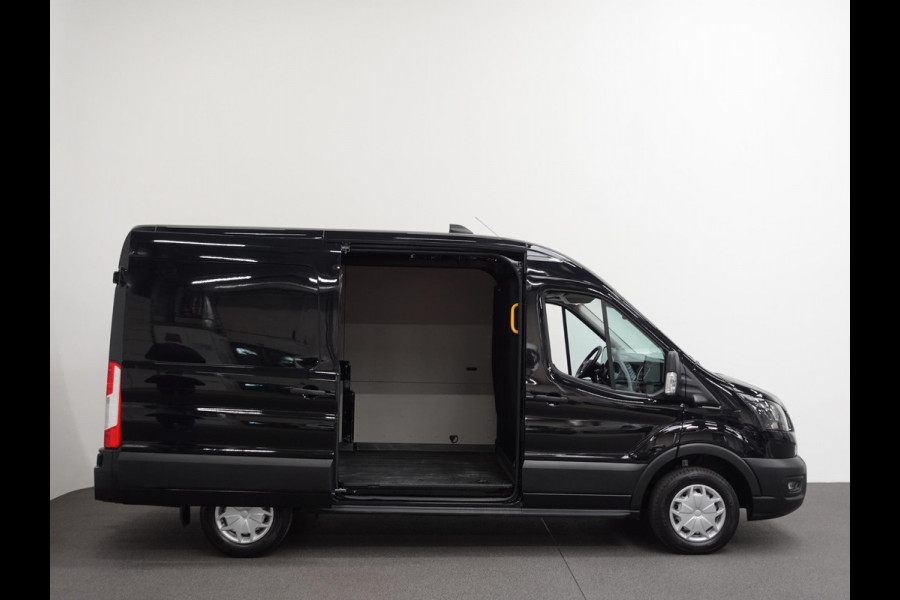 Ford Transit 130pk L2H2 Trekhaak Airco 360°Camera DAB+ Airco Trekhaak Cruise Control