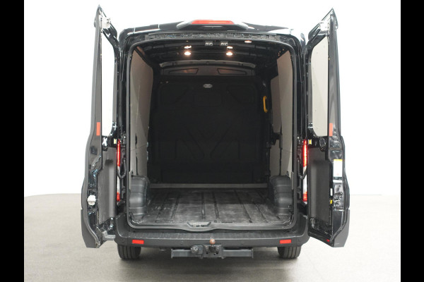 Ford Transit 130pk L2H2 Trekhaak Airco 360°Camera DAB+ Airco Trekhaak Cruise Control