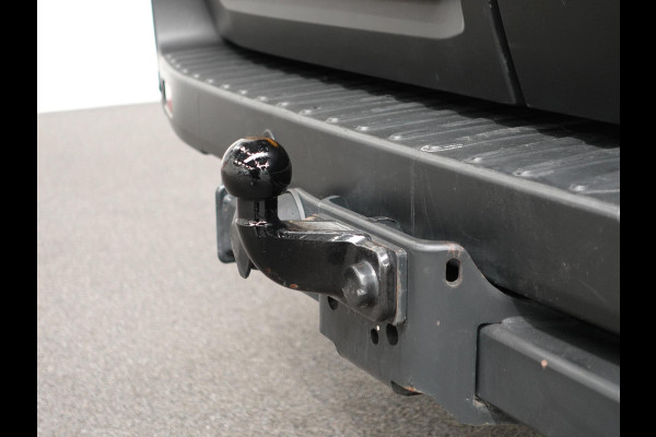Ford Transit 130pk L2H2 Trekhaak Airco 360°Camera DAB+ Airco Trekhaak Cruise Control