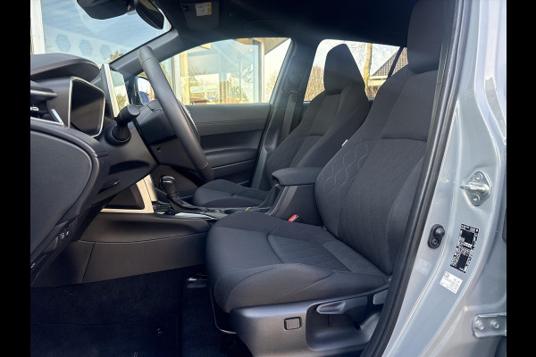 Toyota Corolla Cross 1.8 Hybrid Style | Dynamic, Elektrische achterklep, 18 inch, Keyless, Privacy glass