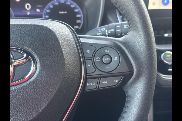 Toyota Corolla Cross 1.8 Hybrid Style | Dynamic, Elektrische achterklep, 18 inch, Keyless, Privacy glass