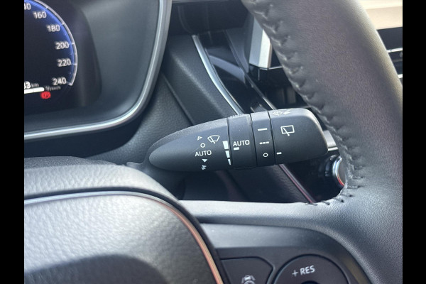 Toyota Corolla Cross 1.8 Hybrid Style | Dynamic, Elektrische achterklep, 18 inch, Keyless, Privacy glass