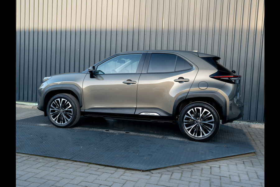 Toyota Yaris Cross 1.5 Hybrid Executive | JBL | Head Up | BSM | Navi | Stoelverw. | Prijs Rijklaar!!